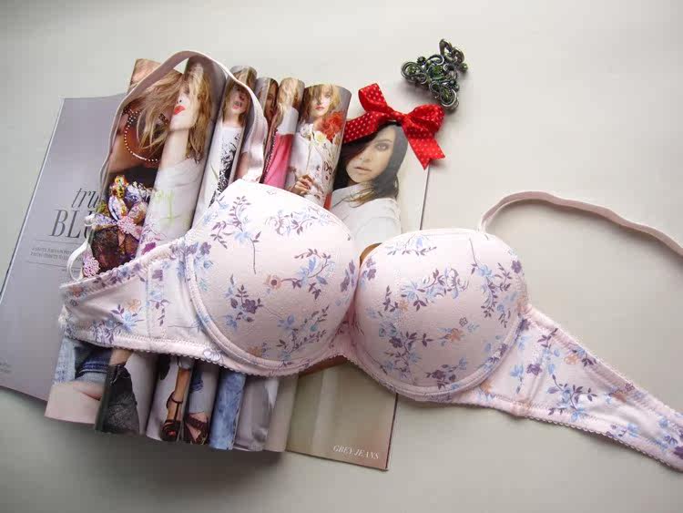 <em>天猫</em> <em>淘宝商城古今</em>文胸聚拢型<em>古今内衣胸罩</em>专