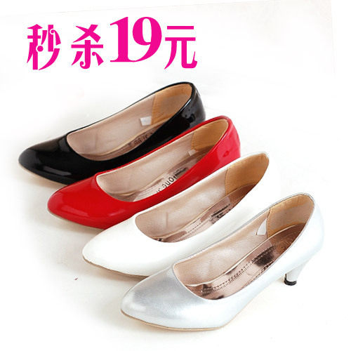 HSY 808春款<span class=H>中跟</span>单鞋人气火爆款工作鞋白色可订大码女鞋子H8630Ⅰ