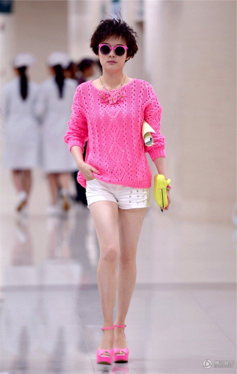 黄色玫红搭配毛衣 : 黄色玫红搭配毛衣图片及搭