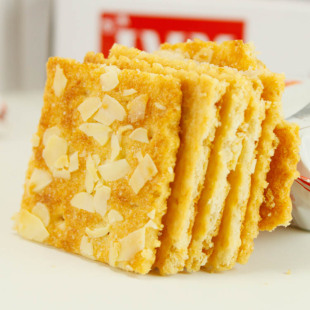  孔明 韩国进口食品 海太IVY杏仁切片饼干 低卡路里 减肥 酥脆133g