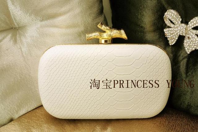 DVF/Diane Von Furstenbergling款蟒蛇纹手包女晚宴包时装多色 DVF/Diane Von Furstenbergling款蟒蛇纹手包女晚宴包时装多色