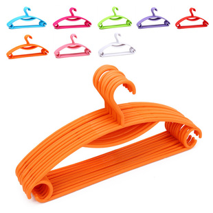 Zhejiang and Shanghai Rainbow over 38 package anti-sliding racks of drying racks of hangers clothes hang plastic skid 48g
