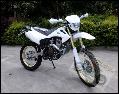 周平越野摩托车批发CQR250越野摩托车高配氙