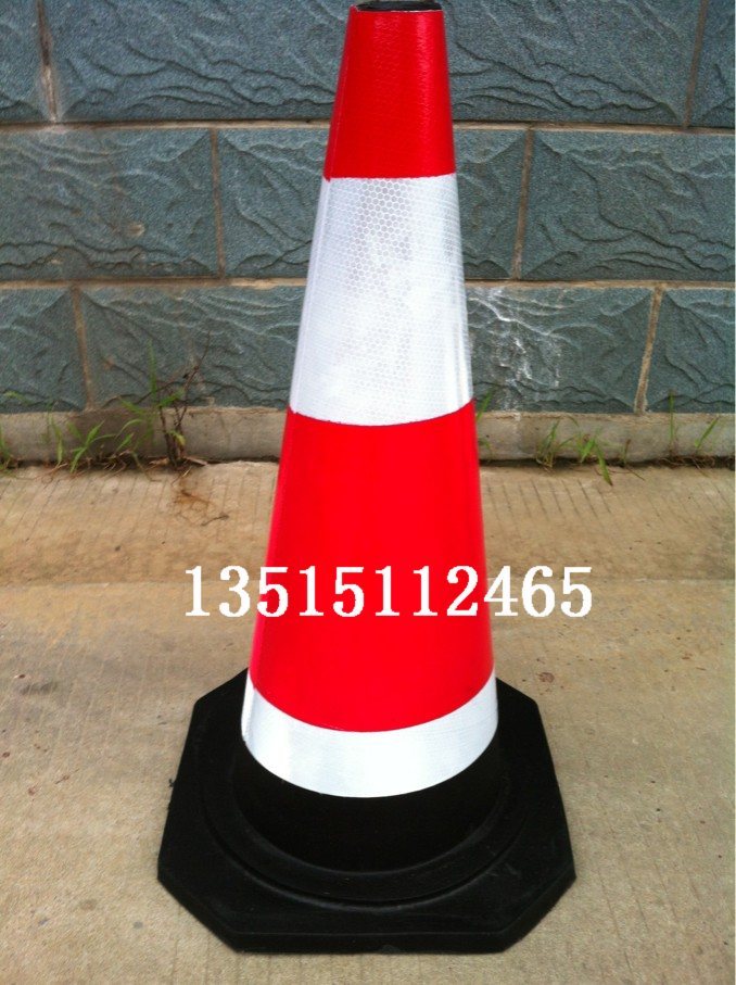 Rubber road cones 63CM Reflective road cones Traffic Cone Bucket of ice cream cones traffic Cone barrel Transport facilitiesin the Hardware/Tool , Construction of protection , Transportation Security , Reflective Cone category - from Buy2taobao.com to provide professional Taobao agent buy service