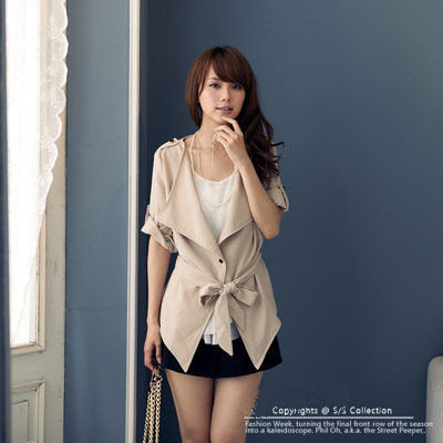 <span class=H>一</span><span class=H>身</span><span class=H>浪漫</span>2011女秋装翻领绑带蝴蝶结3002CCDD中长袖百搭OL职业外套