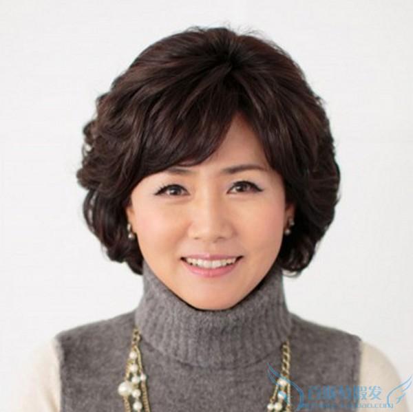整顶假发女士中老年假发 女 短发 短卷发蓬松头套妈妈阿姨jiafa在类目 美发护发/假发, 假发, 整顶假发中 - 来自Buy2taobao.com提供专业的淘宝代购服务