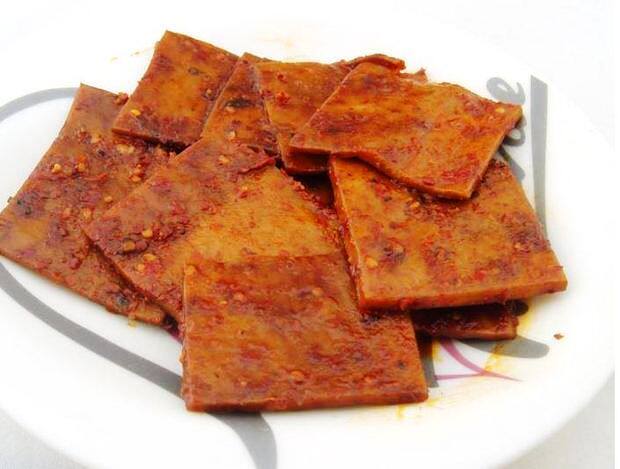 云南特产 冬冬麻辣香干 豆腐干50克 运费不限重满98元包邮