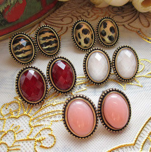 Women ear pins
