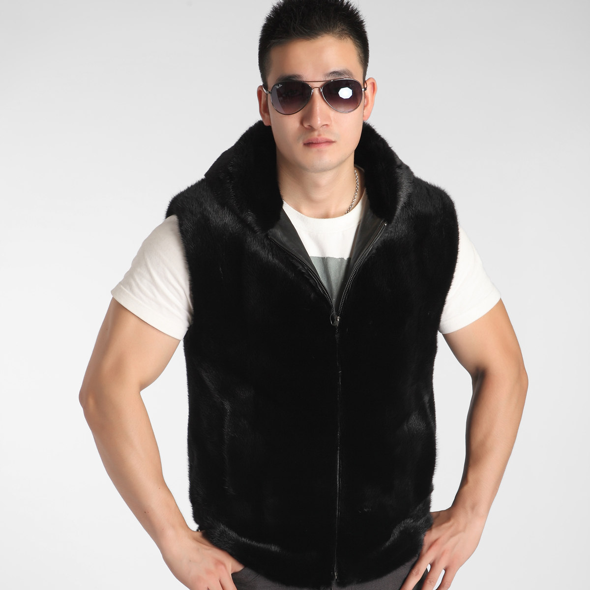 时尚<em>貂皮马甲哪</em>种好?时尚<em>貂皮马甲</em>价格,时尚貂