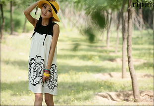 求购连衣裙 1过膝盖一点点 2要露出小腿 3要流