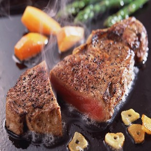  【美食美味】 超值 嫩肩牛排150g 赠送酱料1片