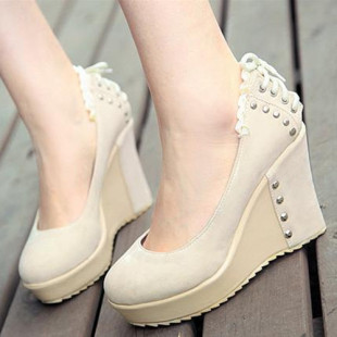  春秋新款单鞋坡跟厚底鞋松糕鞋瓢鞋女鞋子婚鞋撞色防水台高跟