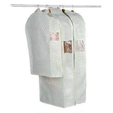 J08967 骥龙绿色圆点无纺布透明两件装大衣/西服防尘罩