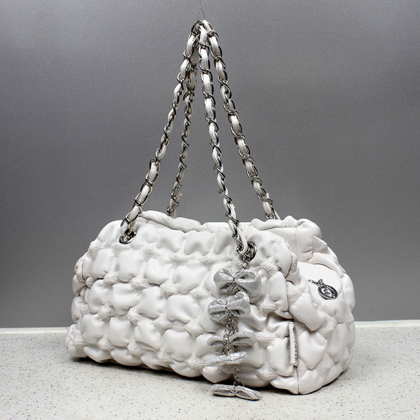 <span class=H>米奇</span>贝蒂正品品质淑女包包2012新款夏季清新白色百魅锁链条907