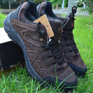  外贸原单德国大牌头层牛皮正品VOIKI男式户外鞋 保暖登山鞋全防水