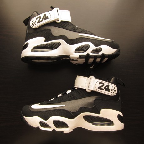 Nike Air Max 黑白款 经典 女子 篮球鞋 美国直邮