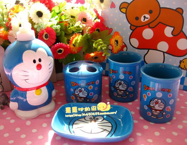 叮当猫 多啦a梦机器猫漱口杯牙刷架皂盒浴液瓶陶瓷浴室五件套在类目 家庭/个人清洁工具, 卫浴用具/卫浴配件, 浴室用品套件中 - 来自Buy2taobao.com提供专业的淘宝代购服务