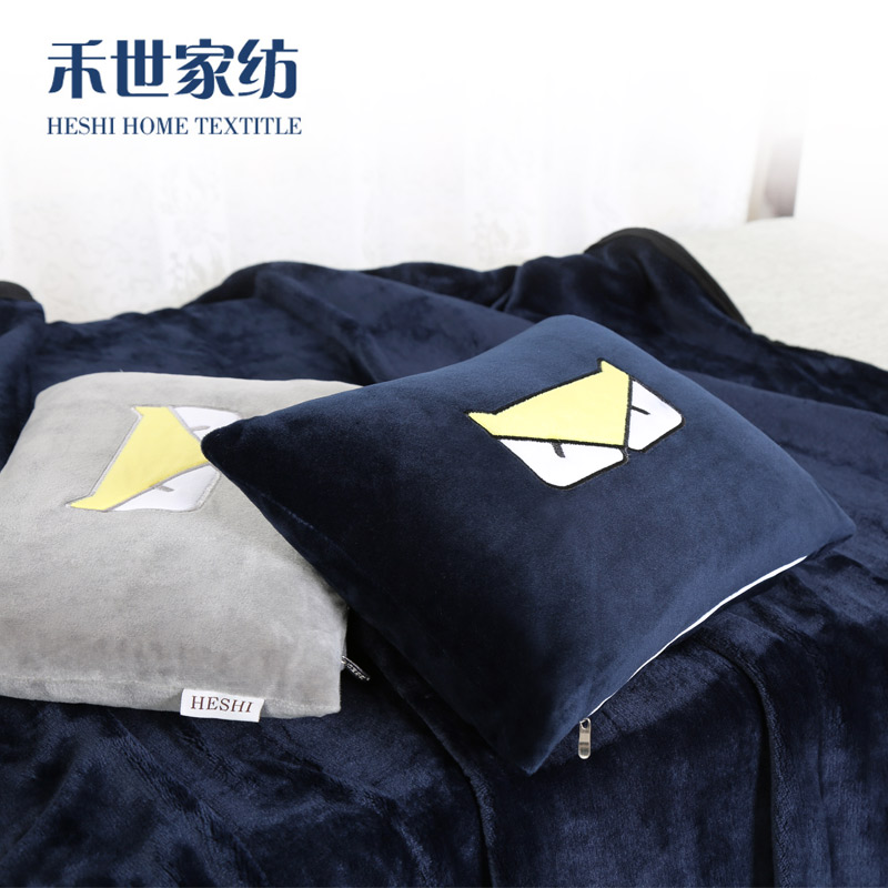 禾世学生抱枕被子两用午睡法莱绒小毯子办公室珊瑚绒小盖毯膝盖毯在类目 居家布艺, 靠垫/抱枕中 - 来自Buy2taobao.com提供专业的淘宝代购服务