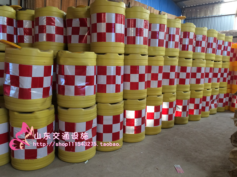 塑料防撞桶 公路防撞桶 道路警示桶 水马800*600 路障隔离墩在类目 五金/工具, 施工保护, 交通安全保护, 水马\防撞桶中 - 来自Buy2taobao.com提供专业的淘宝代购服务