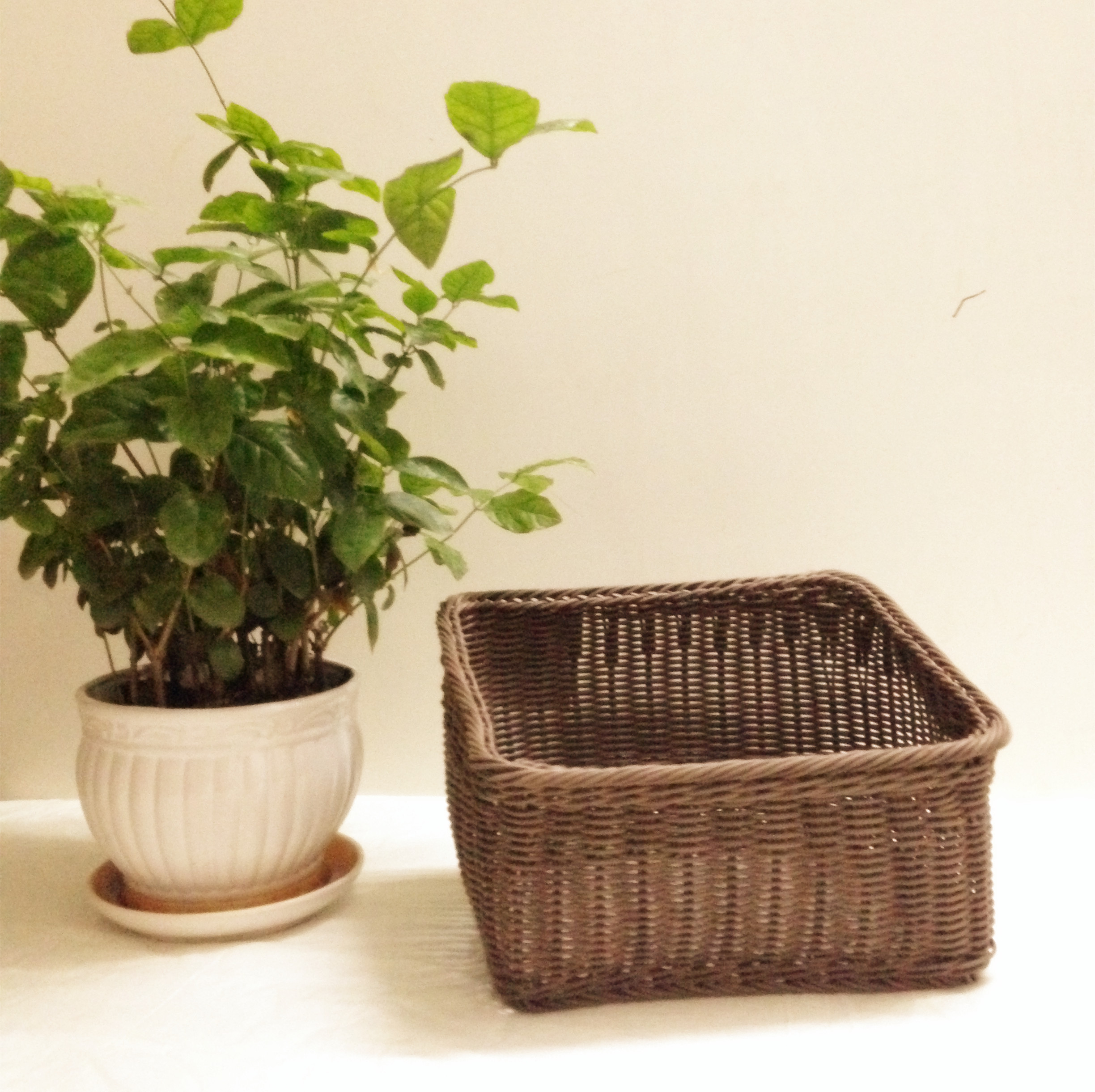 Yi Ran Tiancheng IKEA characteristic Clearance Straw Willow Rattan Hamper Fruit plate fruit Storage baskets snacks Storagein the Tableware , Tableware , Fruit bowl/Fruit plate/Hamper category - from Buy2taobao.com to provide professional Taobao agent buy service