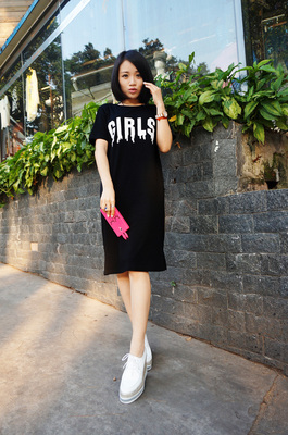 标题优化:2015夏装新款女装韩版修身圆领字母印图纯棉短袖长款T恤潮流