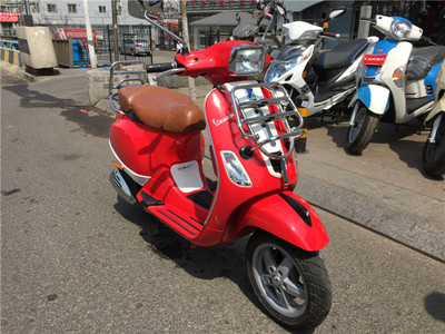 原装进口比亚乔 vespa lx lxv lxs 125 150 原厂前车架三车通用