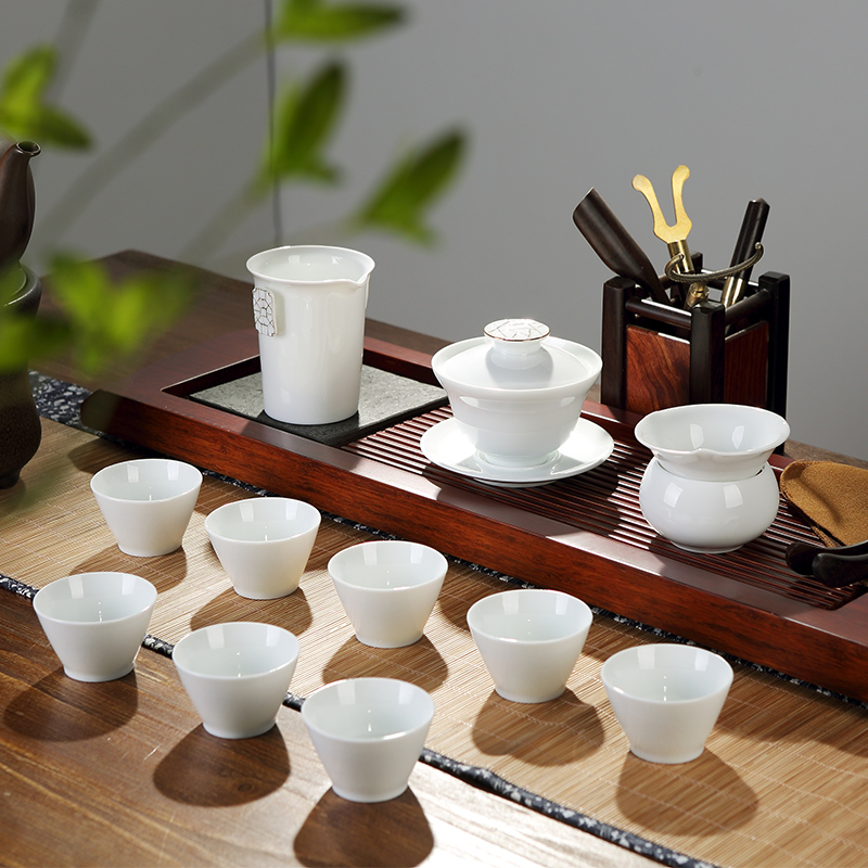 DH 6人茶具 套裝景德鎮 陶瓷功夫茶具 茶壺茶杯整套白瓷杯子蓋碗在類目 餐飲具, 茶具, 功夫茶具中 - 來自Buy2taobao.com提供專業的淘寶代購服務