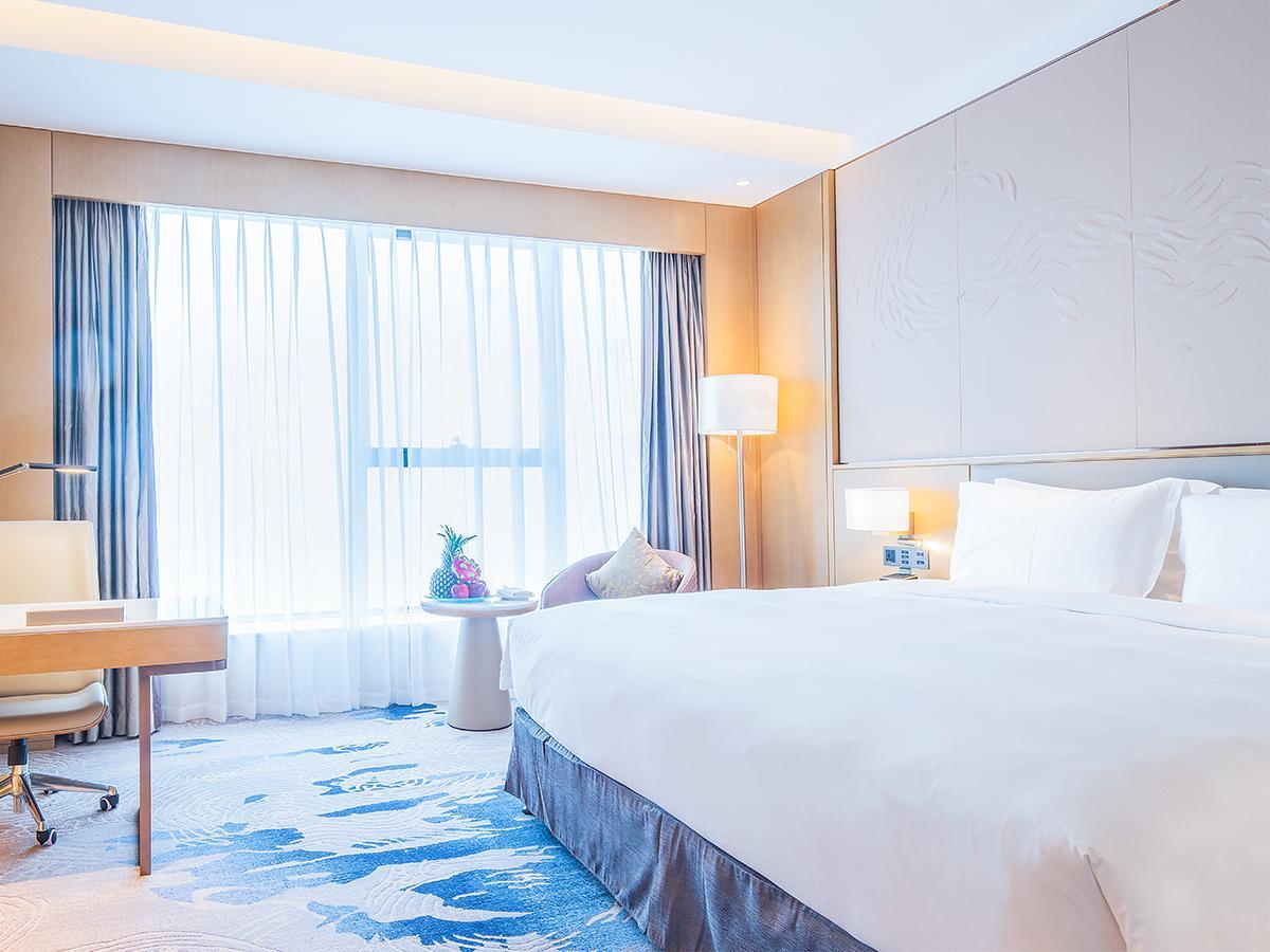 Xiamen Yuzhou Wyndham Premier Grand Big hotel luxury Big bedin the Cheap Hotels/Inn features/Apartment Hostel , Hotel Inn category - from Buy2taobao.com to provide professional Taobao agent buy service