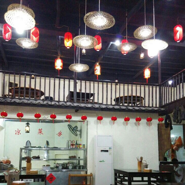 Agritainment Retro Bamboo Hollow Hats Lampshade Straw hat originality a chandelier Pot shops Restaurant Agritainment Lampshadein the Decoration main material , Lamps , Chandelier category - from Buy2taobao.com to provide professional Taobao agent buy service