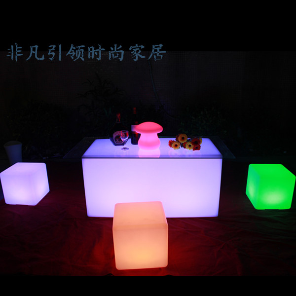 LED发光家具长方体酒吧桌茶几七彩遥控变色LED发光长方形酒吧凳在类目 商业/办公家具, 娱乐/酒吧/KTV家具, 酒吧台中 - 来自Buy2taobao.com提供专业的淘宝代购服务