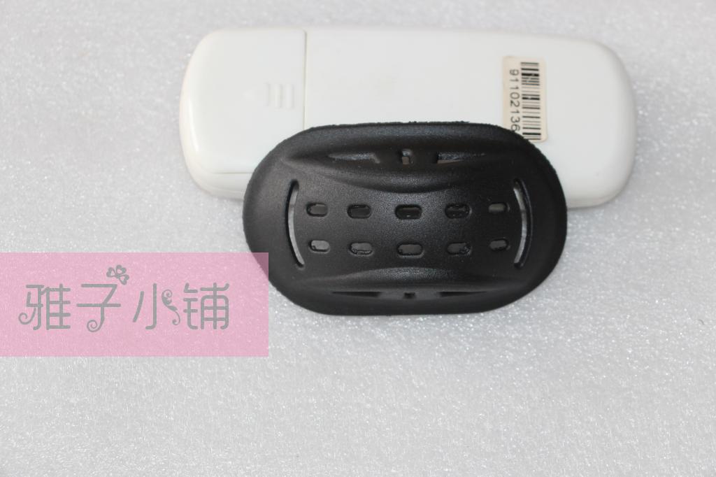摩托车头盔安全帽 山地自行车 配件改装通用头盔下巴托 橡皮罩垫在类目 摩托车/装备/配件, 摩托车骑士装备, 摩托车头盔中 - 来自Buy2taobao.com提供专业的淘宝代购服务
