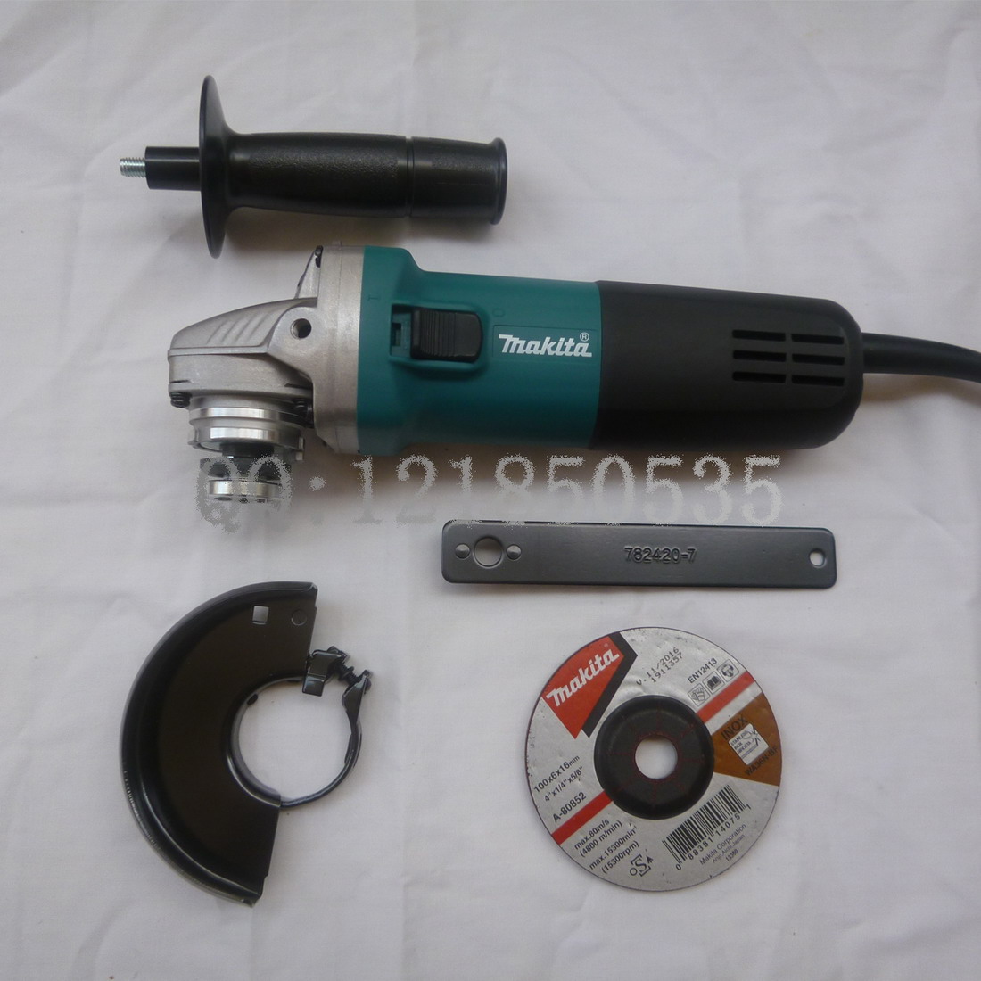 Makita Makita 9553HN Angle grinder 710W (Welcome to inquiry)in the Hardware/Tool , Power Tools , Electric mill/Angle grinder category - from Buy2taobao.com to provide professional Taobao agent buy service