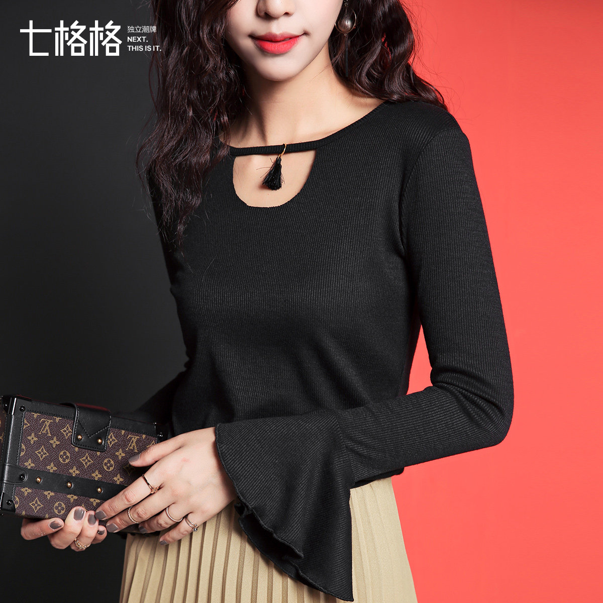 七格格2016秋时尚领口镂空荷叶喇叭袖纯色修身T恤女长袖学生上衣