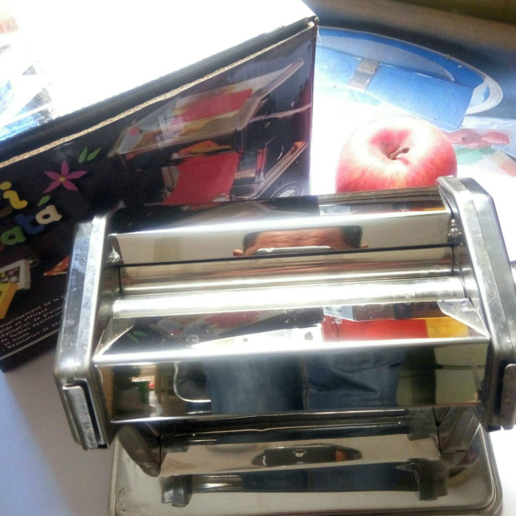 软陶泥DIY工具 专业制作软陶渐变薄片 手摇式压泥机细节处理在类目 模玩/动漫/周边/cos/桌游, 模型制作工具/辅料耗材中 - 来自Buy2taobao.com提供专业的淘宝代购服务