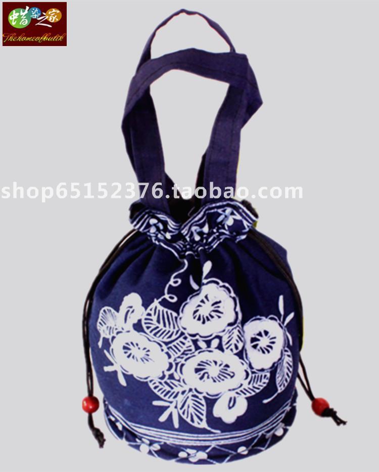 蜡染包 贵州安顺苗族蜡染 民族特色 传统蜡染包 筒包 20cm*19cm在类目 特色手工艺, 少数民族特色工艺品, 苗族特色, 苗族蜡染中 - 来自Buy2taobao.com提供专业的淘宝代购服务