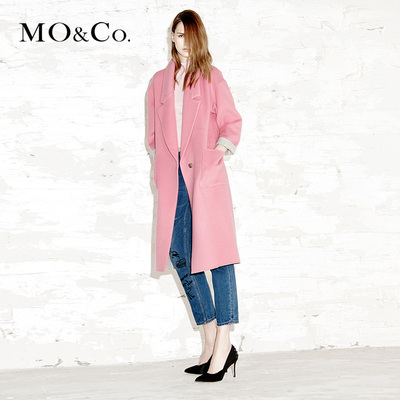 MO&Co.女款修身显瘦毛呢大衣长款粉色大翻领后开衩MA153OVC18moco
