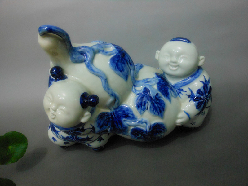 陶瓷器童子葫芦摆件 青花手绘婚庆喜娃娃 新房桌面摆设 结婚礼物在类目 家居饰品, 摆件中 - 来自Buy2taobao.com提供专业的淘宝代购服务