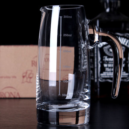 包邮 玻璃 扎壶 量杯 啤酒壶 调酒壶 白酒分酒器 冷水壶 150ML在类目 餐饮具, 杯子/水杯/水壶, 冷水壶中 - 来自Buy2taobao.com提供专业的淘宝代购服务