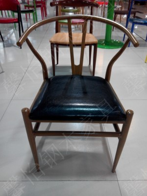 时尚牛角椅咖啡厅西餐甜品店桌椅肯德基铁艺快餐厅奶茶店桌椅组合在类目 商业/办公家具, 餐饮/烘焙家具, 餐台椅中 - 来自Buy2taobao.com提供专业的淘宝代购服务