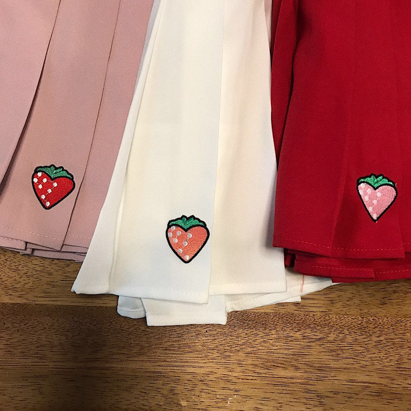 Genki Girl Funny girl Korean Edition chic strawberry Embroidery Paige Body Pleated skirt 17ss Skirt girlin the Women's clothing/Boutique , Skirts category - from Buy2taobao.com to provide professional Taobao agent buy service