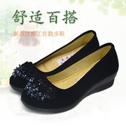 春秋夏天穿老北京布鞋平底坡跟，防滑浅口低帮女士，工作上班黑色单鞋
