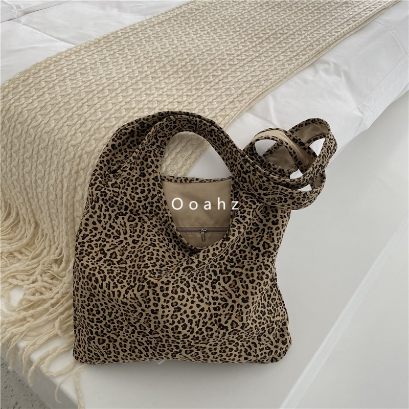 ooahz 独特版型  炸街豹纹包包 单肩斜跨两用帆布包小个子购物袋