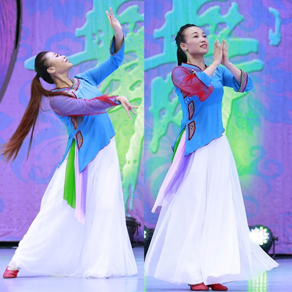 杨艺格格广场舞 阿妈佛心上的一朵莲 红草莞儿广场舞服装藏族新款