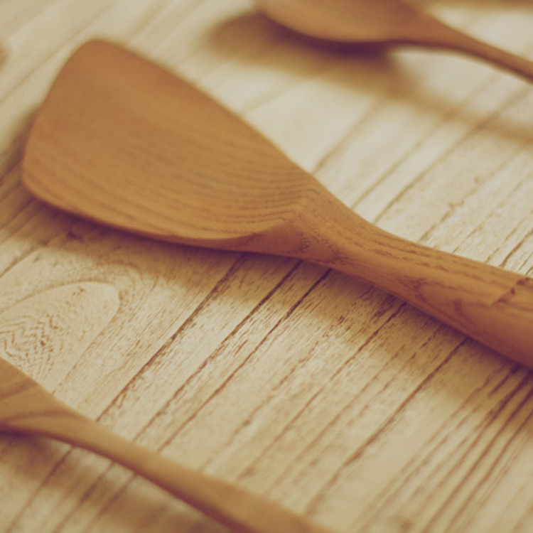 Fairy Wood Shovel Perforated shovelin the Kitchen/Cooking utensils , Cooking utensils , Cooking spoon shovel , Wooden shovel category - from Buy2taobao.com to provide professional Taobao agent buy service