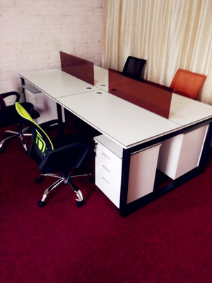 标题优化:广州办公家具简约桌现代办公桌职员办公桌椅4人组合屏风桌