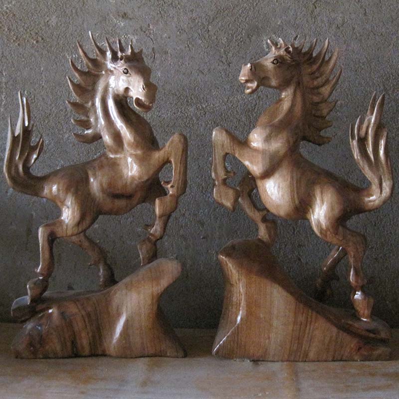 马摆件木雕工艺品 香樟木马摆件 十二生肖马摆件 骏马实木马摆件|ruв категории Домашний быт, резьба, резьба по дереву - от Buy2taobao.com для оказания профессиональной услуги покупки агента Taobao