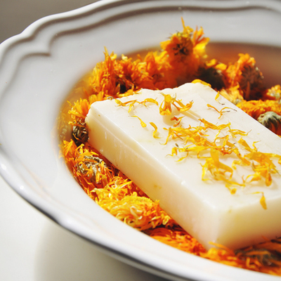 西瓜哥家的皂金盏花皂100g防敏舒缓细致毛孔