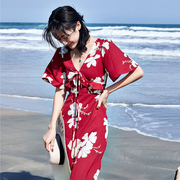 奈良红色连衣裙女夏季V领碎花裙沙滩裙女雪纺长裙子2024海边度假