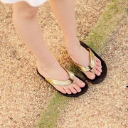 韩国童鞋2022女童夏季闪亮儿童夹脚人字拖鞋沙滩海边鞋亲子鞋
