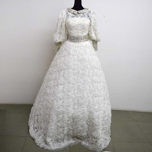 八成新白色泡泡袖花朵时尚创意演出拍照齐地礼服腰围2尺3HH875